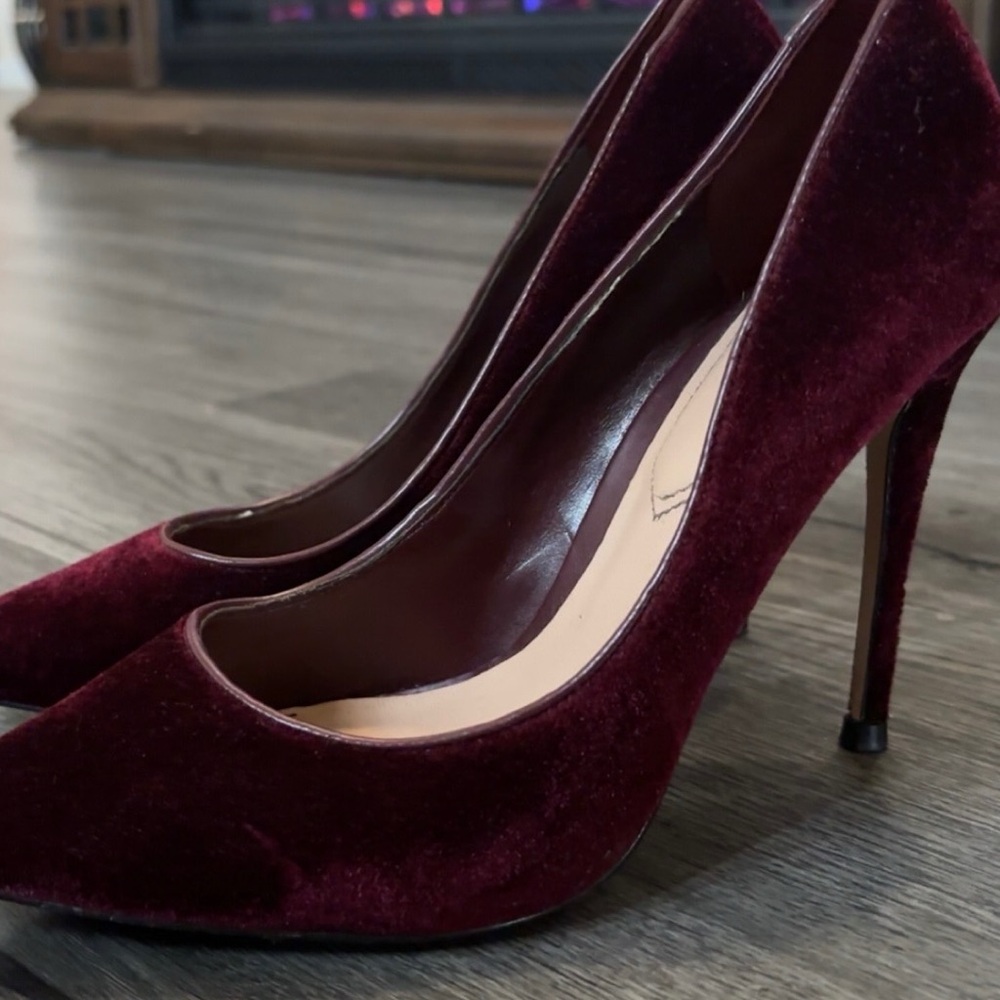 Aldo wine/burgundy heels
